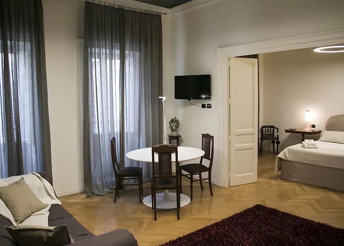 Alagona House *